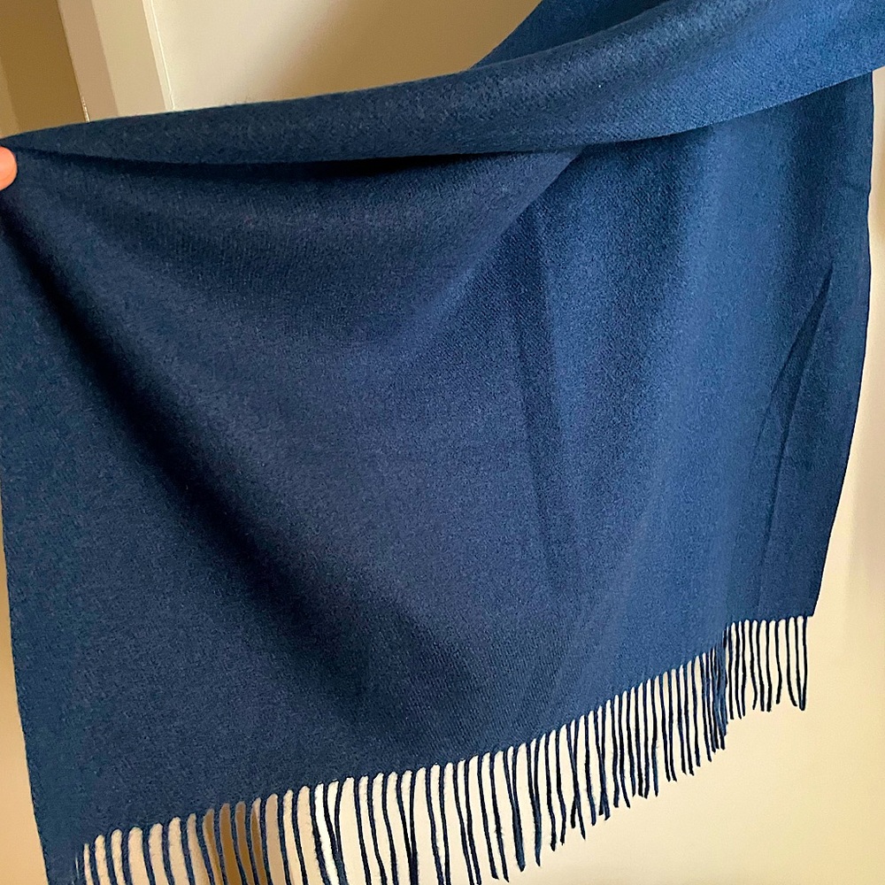 Blue Scarf | Like New - Picture 1 of 2